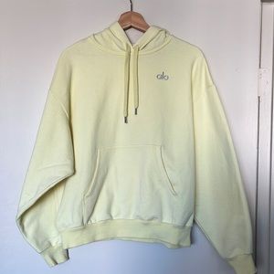 Alo Yoga Pale Yellow Sweatshirt